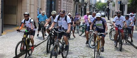 Passeio ciclístico comemora os 150 anos da Associação Comercial de