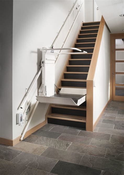 Delta platform stairlift (41)