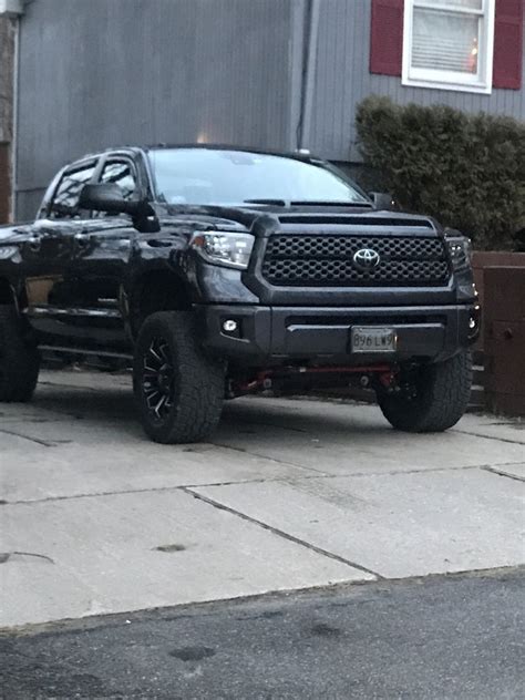 Toyota Tundra Lifted Pics