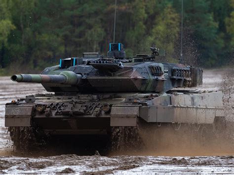 Poland Says It Will Send Ukraine The Leopard Tanks Kyiv Desperately