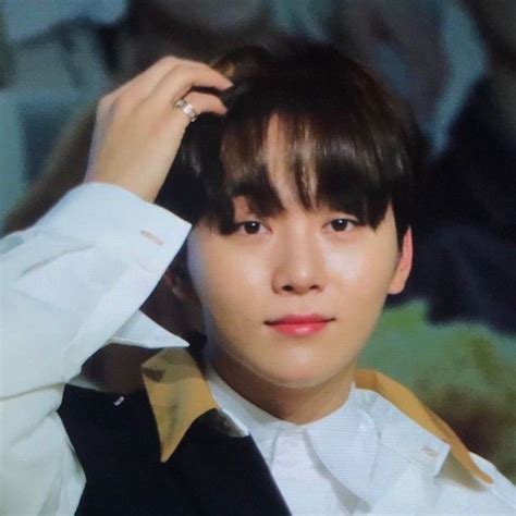 Pin by 𝔖𝔲𝔯𝔞𝔫 ℌℌ on ʚɞ 𝚂𝚎𝚞𝚗𝚐𝚔𝚠𝚊𝚗𝚒𝚎 ʚɞ Seungkwan Seventeen