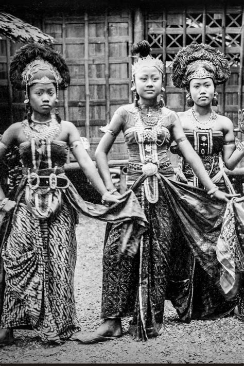 86 Amazing Old Photos Of Indonesian People Artofit