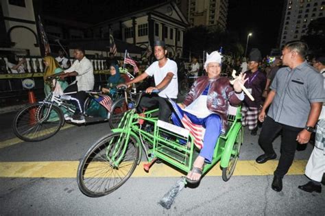 Sambutan Hari Malaysia Di Melaka Tarik Perhatian