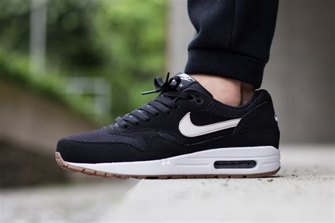 Nike Air Max 1 Essential Black White Gum Le Site De La Sneaker