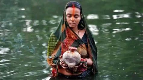 Chhath Puja 2022 जानिए कौन हैं छठी मइया इस महापर्व में विशेष रूप से की जाती है जिनकी पूजा