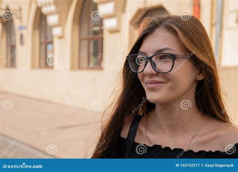 Brunette Girl With Glasses Telegraph