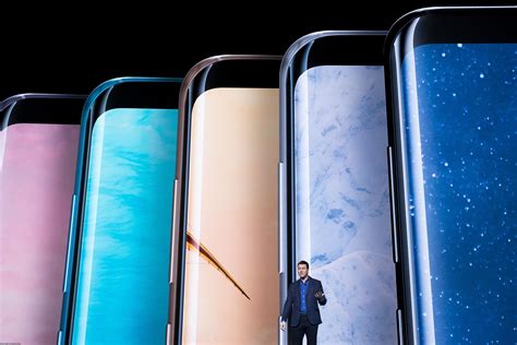 Samsung впервые обошла Apple по продажам флагманских смартфонов