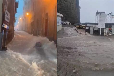 Maltempo In Campania Sulla Penisola Sorrentina Colate Di Fango E