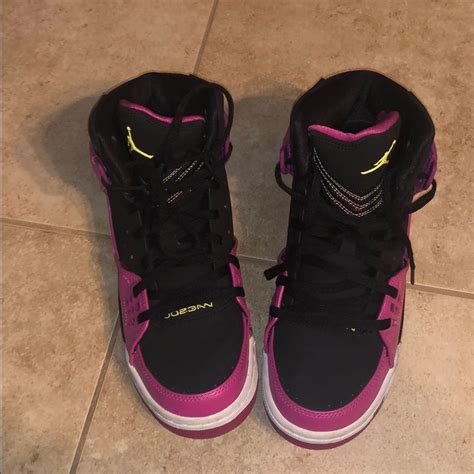 Venta Jordan Rosa Con Negro En Stock