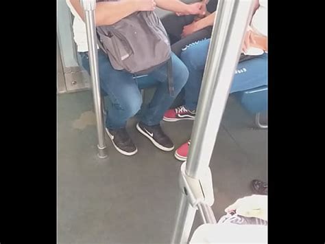 Metro línea a XVIDEOS