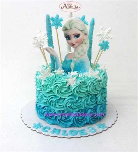 Pastel Frozen Buttercream Oblea Elsa Amelia Bakery