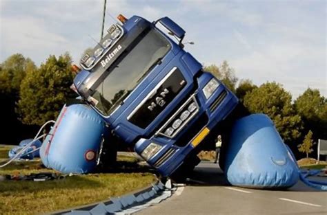 Купить Пневмодомкрат из ПВХ для подъема грузовых автомобилей ...