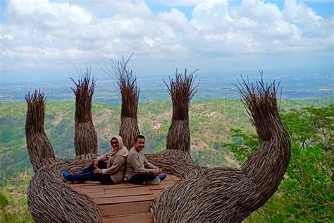 Sunrise Lava Tour Merapi Tebing Breksi Hutan Pinus Pengger By