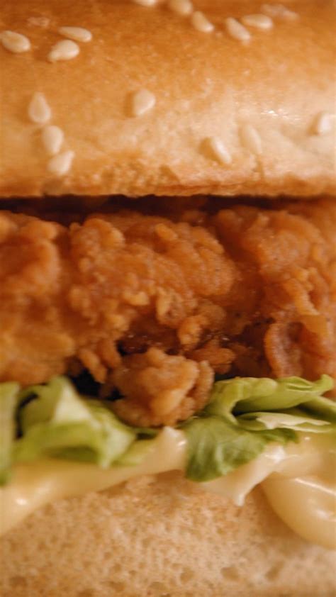 Kfc Fillet Burger [video] Fast Food Advertising Food Videography Recipes