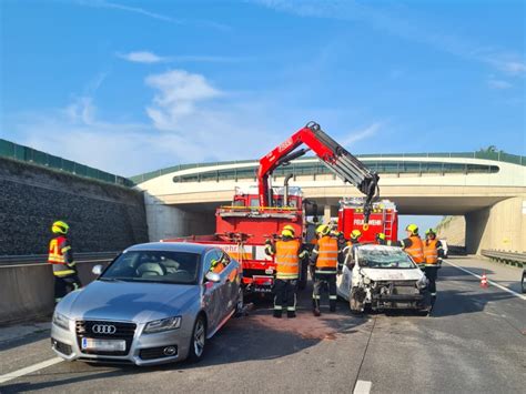 Pkw Bergung Nach Berschlag Feuerwehr Wolkersdorf