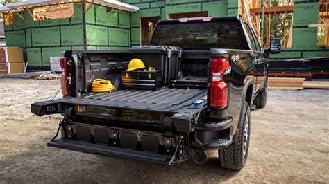 Chevy Provides Ingenious Multi Flex Tailgate To Heavy Obligation