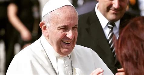 Papa Francisco Peço a Nossa Senhora Aparecida que livre o brasileiro