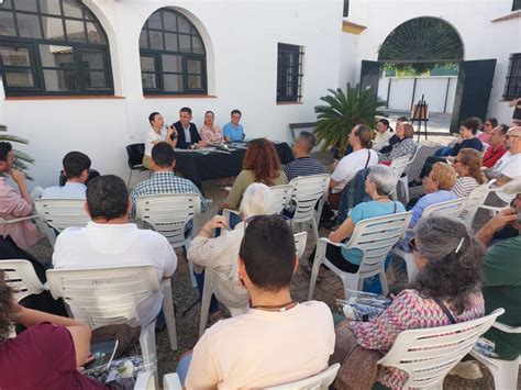 Presentada María de la Luz una novela ambientada en el Barbate de