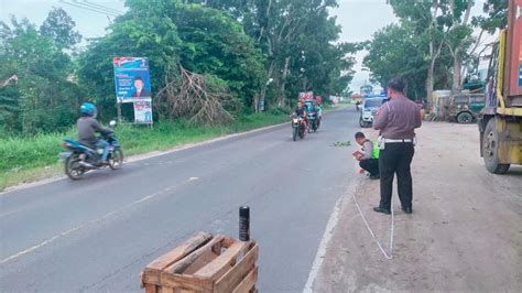 Gerak Cepat Satlantas Polres Kobar Datangi Tkp Laka Lantas Yang