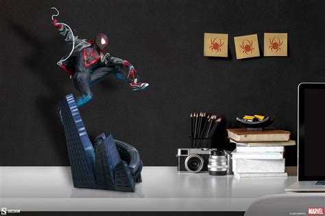 Sideshow Collectibles Miles Morales Marvel Premium Format Statue By