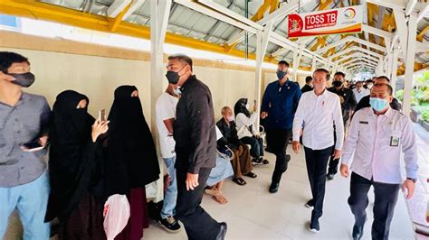 Foto Jokowi Sidak Layanan Bpjs Kesehatan Di Rsud Arifin Achmad Pekanbaru