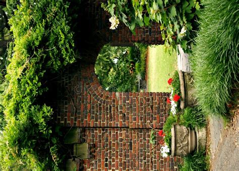 5,708 Arch Brick Garden Stock Photos - Free & Royalty-Free Stock Photos ...