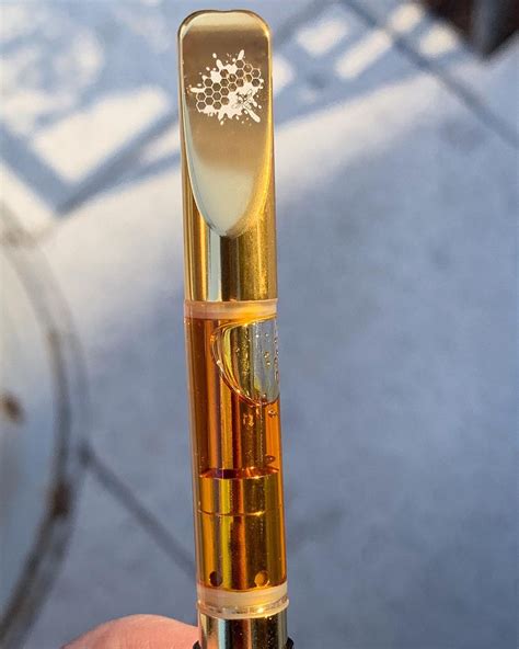 Vape Review Live Resin Sauce Cartridges By Honeycomb Clear The