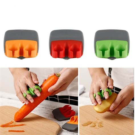 Portable Finger Held Palm Peeler Top Kitchen Gadget