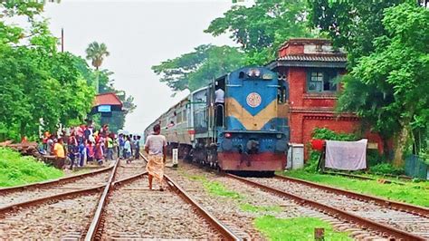 Luxurious White Pt Inka Rupsha Express Departing Alamdanga Railway