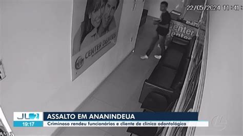 Câmeras de segurança registram assalto em clínica odontológica no