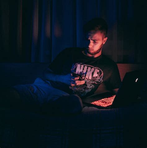Gründe für eine Computersucht - Abhängigkeiten verhindern