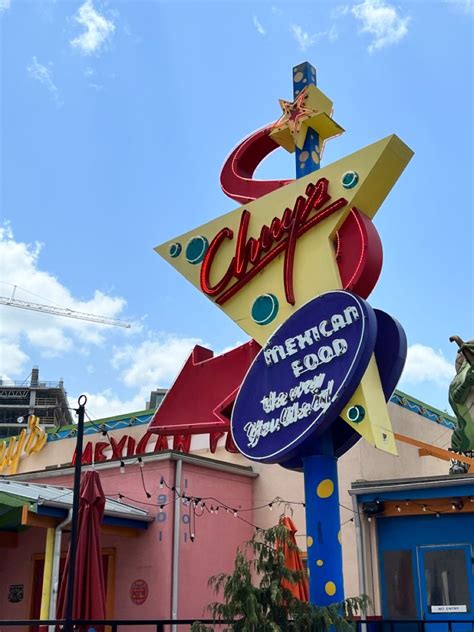 Pin By Robin Shake On Goofy For Googies Retro Sign Mexican Food