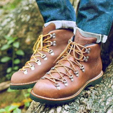 Best Danner Work Boots 2022: Are Danners Worth The Money? - Best Boots Hub