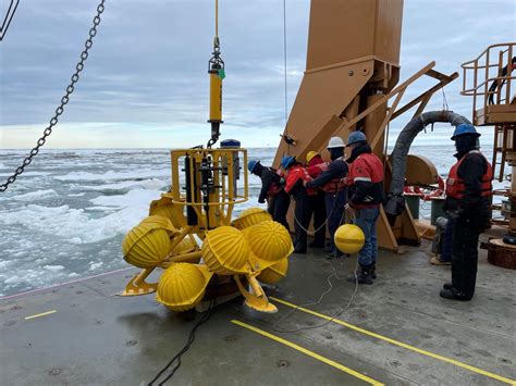 Dvids Images U S Coast Guard Cutter Healy Underway In The Arctic