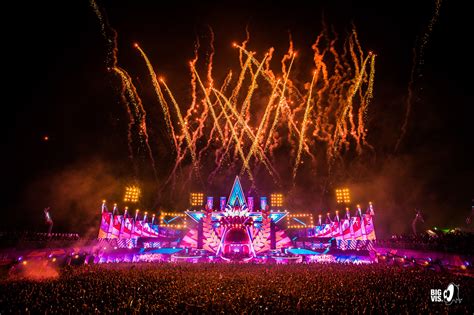 Intents Festival 2016 StageDesign MainStage Behance