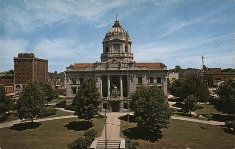 Monroe County Courthouse Bloomington In Postcard