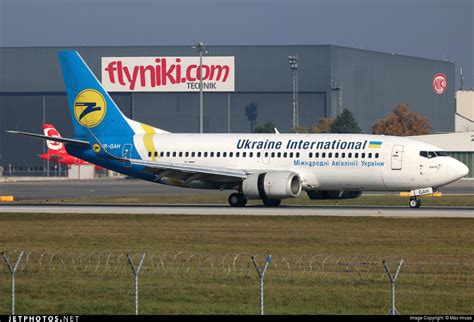 UR GAH Boeing 737 32Q Ukraine International Airlines Max Hrusa