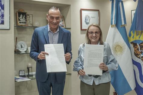 Vialidad Nacional firmó convenios con la provincia de Santa Cruz para