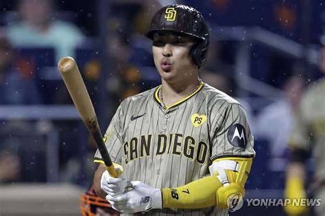 김하성 시즌 10호 아치mlb 3시즌 연속 두 자릿수 홈런 연합뉴스