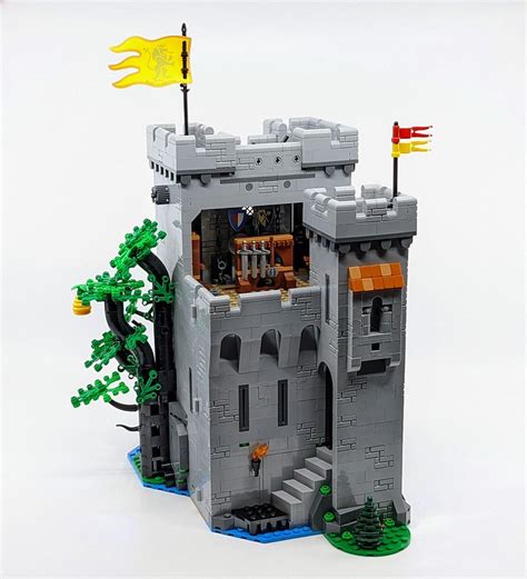 10305: Lion Knights’ Castle Set Review Part 2 - BricksFanz
