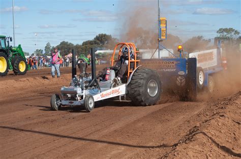 Tractor Pull Quambatook