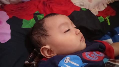 Viral Bayi Tidur Dengan Mata Terbuka Youtube