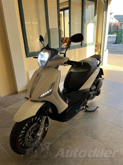 Piaggio Beverly 300S Cijena 4000 Crna Gora Herceg Novi Herceg