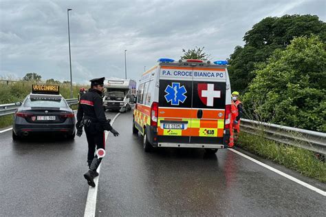 Scontro Frontale A San Rocco Quattro Feriti Uno Grave Disagi Al