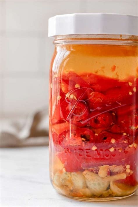 How To Make Fermented Garlic Sriracha Hot Sauce From Scratch
