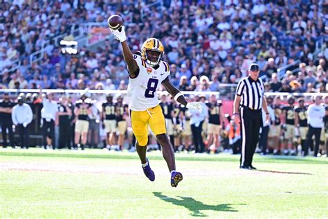 State Prosecutors Refuse To File Charges Against Lsu Star Wide Receiver