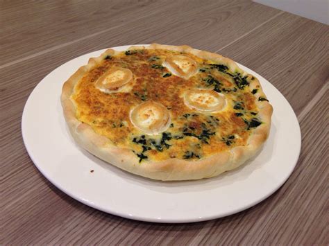 Tarte au chèvre aux oeufs et aux épinards frais Recette de Tarte au