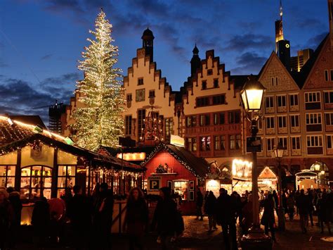 Navigating around Frankfurt's Christmas markets — WALK Frankfurt