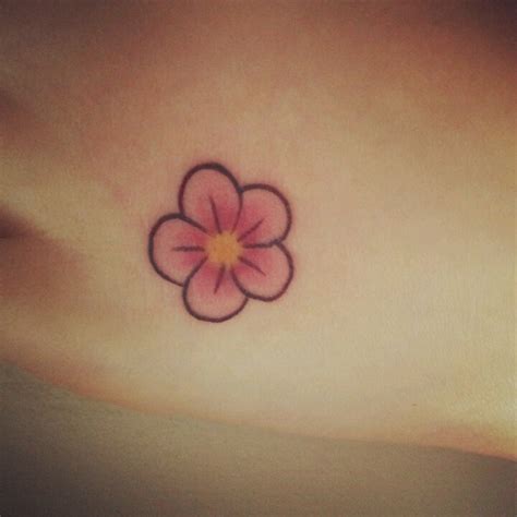 cute flower tattoo tattoos piercings pinterest