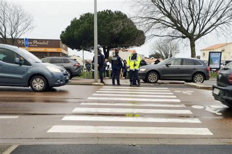 Marche Blanche Aux Sables D Olonne Personnes Se Sont Rassembl Es